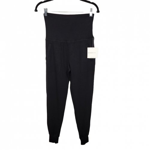 Pre-owned Beyond Yoga Trousers In Black