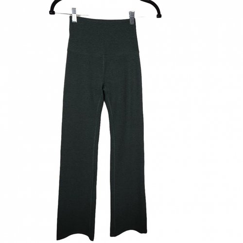 Pre-owned Beyond Yoga Trousers In Green