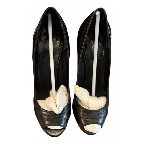 Pre-owned Donna Karan Leather Heels In Black