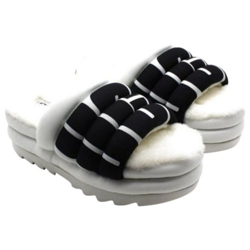 Pre-owned Ugg Sandals In Black