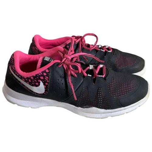 Pre-owned Nike Trainers In Pink
