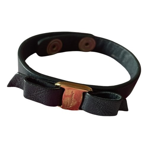 Pre-owned Ferragamo Leather Bracelet In Green