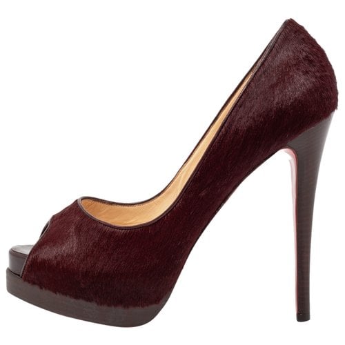Pre-owned Christian Louboutin Cloth Flats In Burgundy
