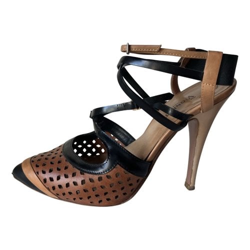 Pre-owned Vionnet Leather Heels In Brown