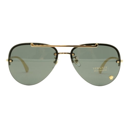 Pre-owned Versace Sunglasses In Gold