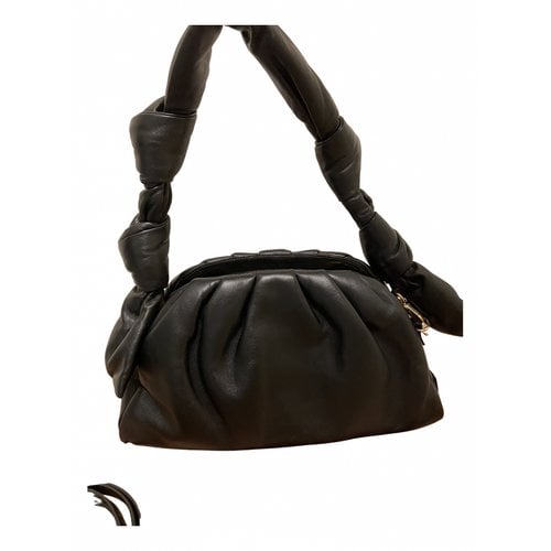 Pre-owned Miu Miu Miu Club Leather Handbag In Black