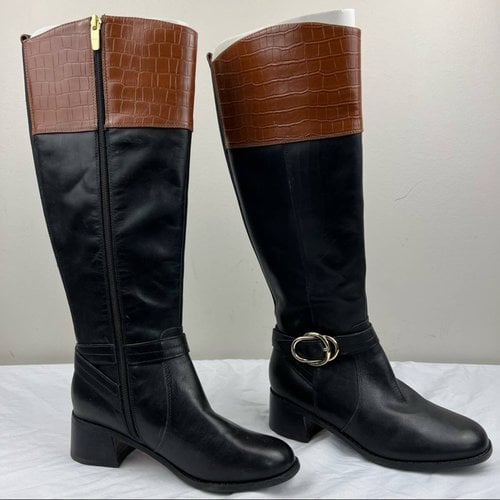 Pre-owned Marc Fisher Leather Boots In Black