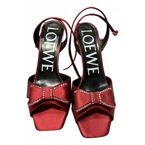 Pre-owned Loewe Cloth Sandal In Red