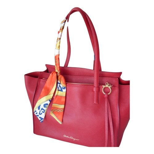 Pre-owned Ferragamo Leather Tote In Red