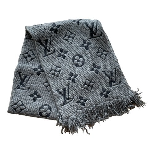 Pre-owned Louis Vuitton Logomania Wool Scarf In Green