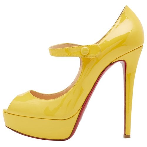 Pre-owned Christian Louboutin Patent Leather Flats In Yellow