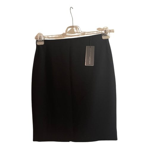 Pre-owned Marc Cain Velvet Mid-length Skirt In Black