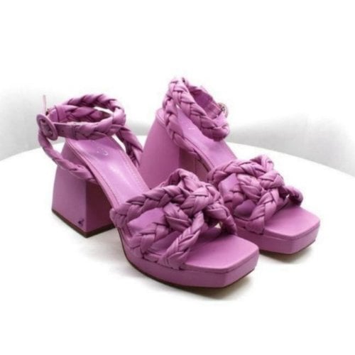 Pre-owned Sam Edelman Sandals In Pink