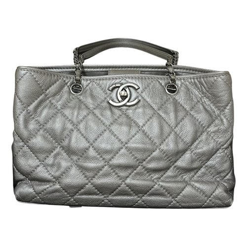 Pre-owned Chanel Leather Tote In Grey