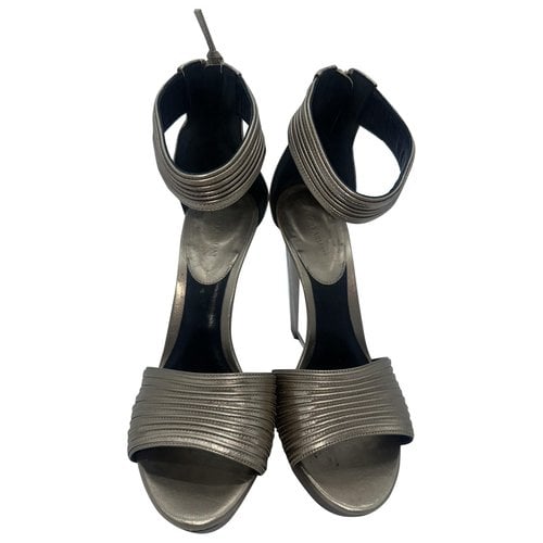Pre-owned Giorgio Armani Leather Sandals In Metallic