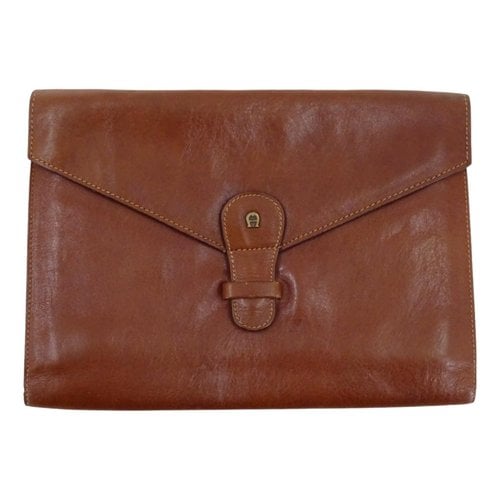 Pre-owned Etienne Aigner Leather Clutch Bag In Brown