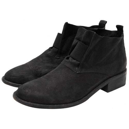 Pre-owned Eileen Fisher Ankle Boots In Black