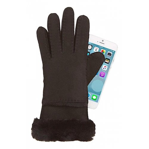 Pre-owned Ugg Gloves In Black