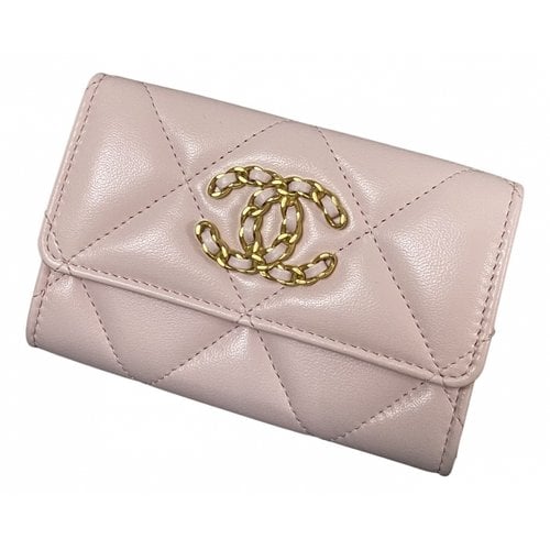 Pre-owned Chanel 19 Leather Wallet In Pink