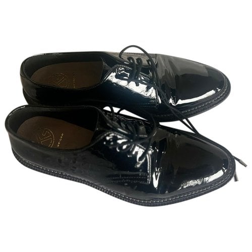 Pre-owned Kurt Geiger Patent Leather Lace Ups In Black