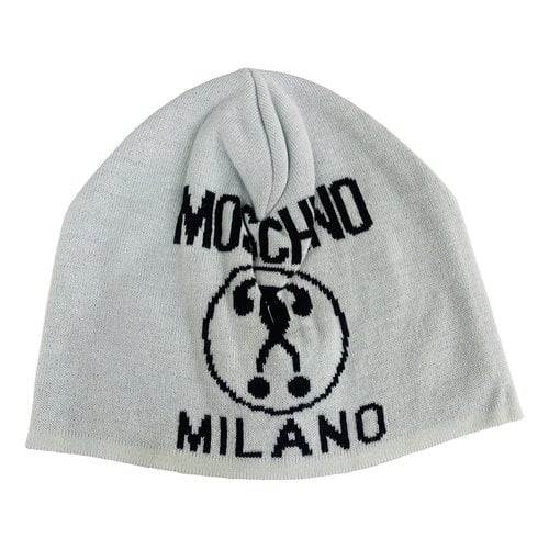 Pre-owned Moschino Wool Beanie In White
