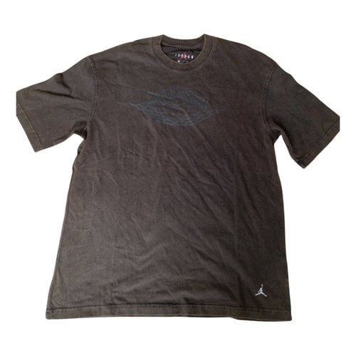 Pre-owned Jordan T-shirt In Brown