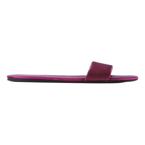 Pre-owned Prada Cloth Flip Flops In Purple