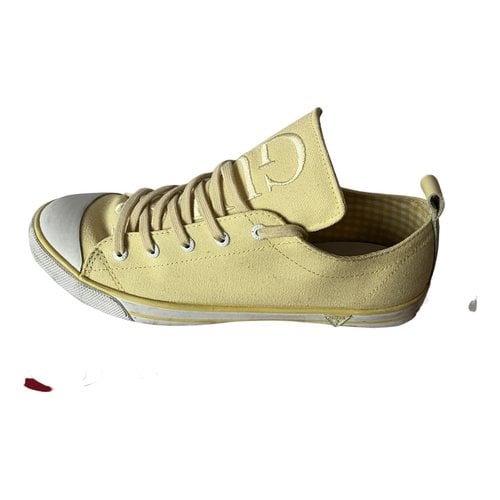 Pre-owned Guess Cloth Trainers In Yellow