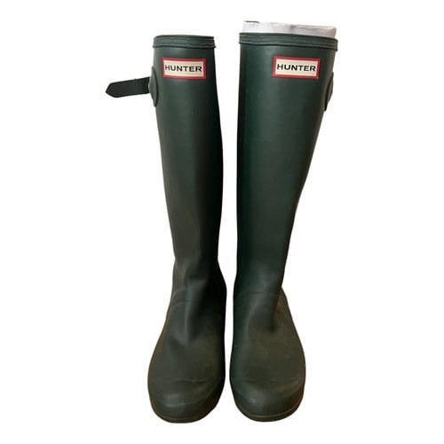Pre-owned Hunter Snow Boots In Green