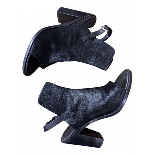 Pre-owned Rag & Bone Pony-style Calfskin Sandal In Black