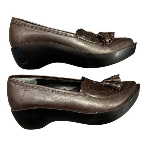 Pre-owned Robert Clergerie Leather Flats In Brown