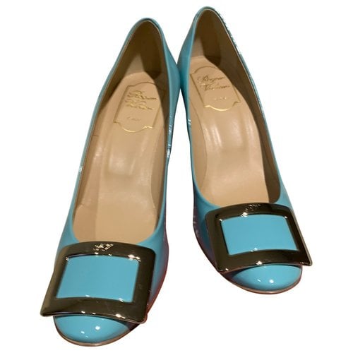 Pre-owned Roger Vivier Patent Leather Mid Heel In Blue