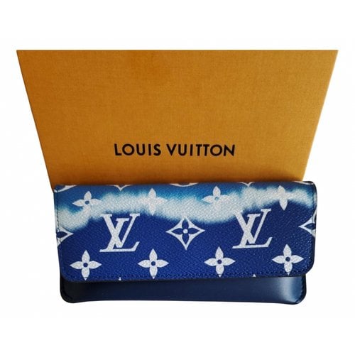 Pre-owned Louis Vuitton Leather Purse In Blue
