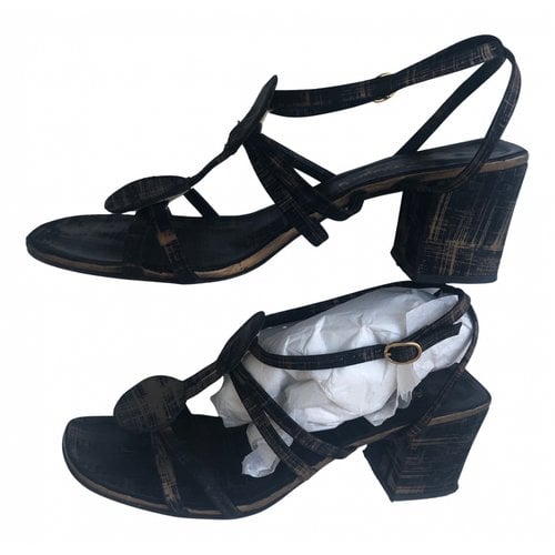 Pre-owned Robert Clergerie Leather Sandal In Black