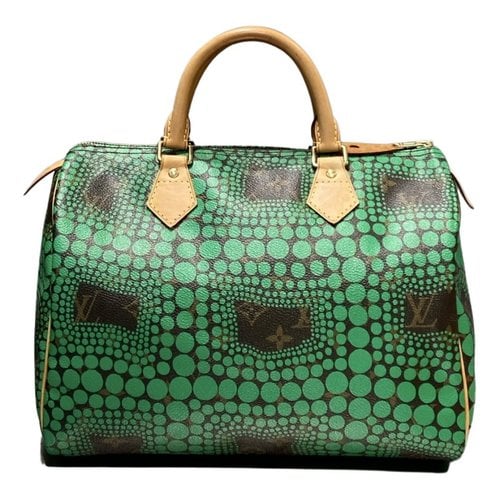 Pre-owned Louis Vuitton Speedy Bandoulière Patent Leather Handbag In Green