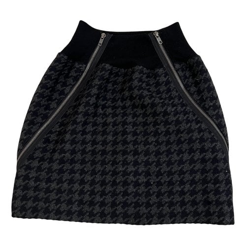 Pre-owned Theory Wool Mini Skirt In Black