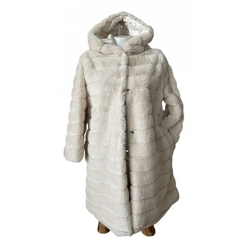 Pre-owned White Faux Fur Coat In