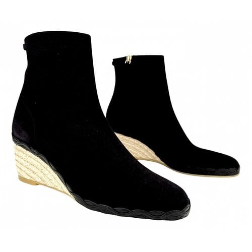 Pre-owned Ferragamo Ankle Boots In Black
