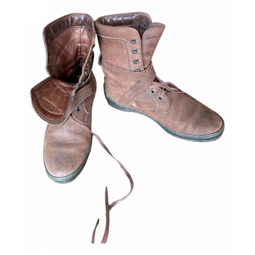 Pre-owned Tod's Leather Lace Up Boots In Camel