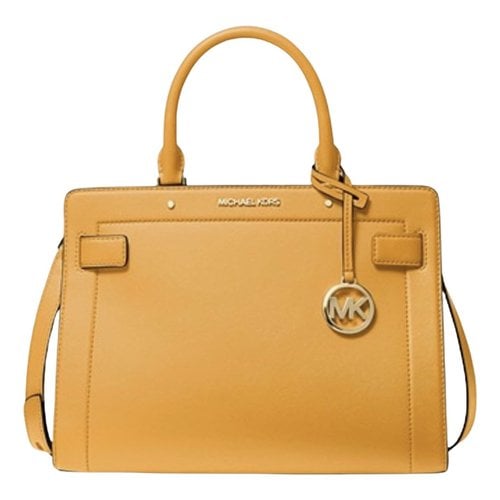 Pre-owned Michael Kors Leather Handbag In Gold