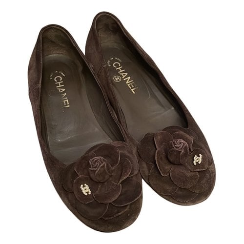 Pre-owned Chanel Ballet Flats In Brown