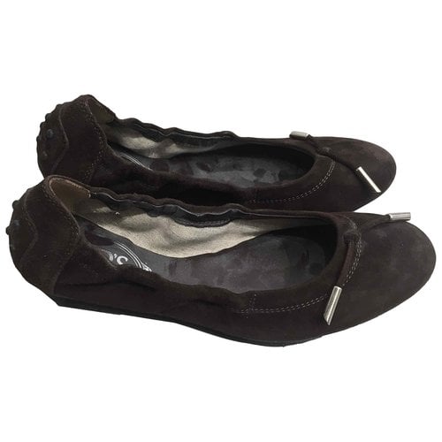 Pre-owned Tod's Ballet Flats In Brown