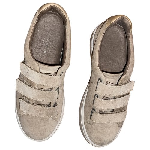 Pre-owned Sandro Trainers In Camel