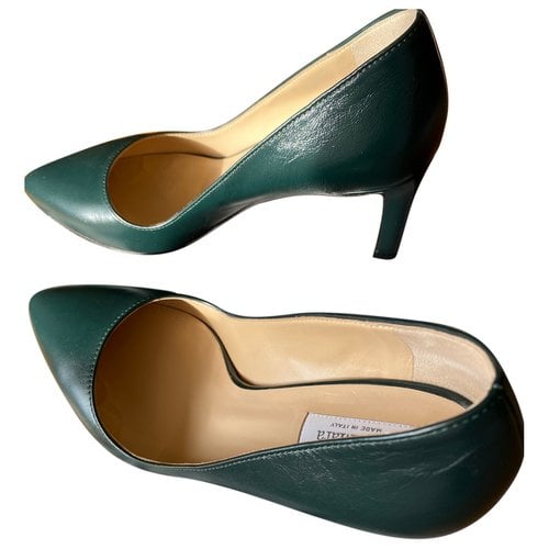 Pre-owned Max Mara Leather Heels In Green