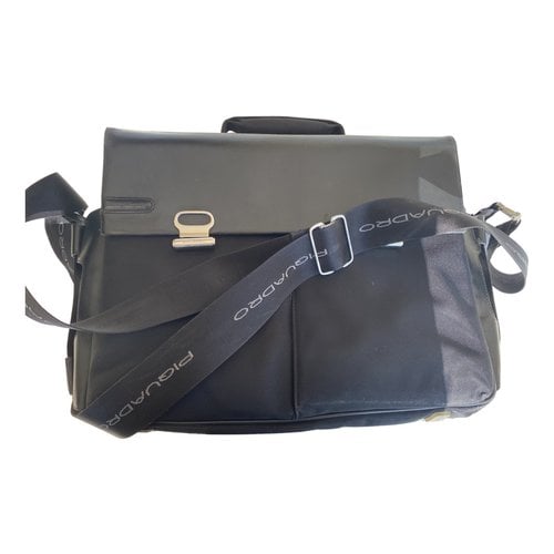 Pre-owned Piquadro Leather Handbag In Black