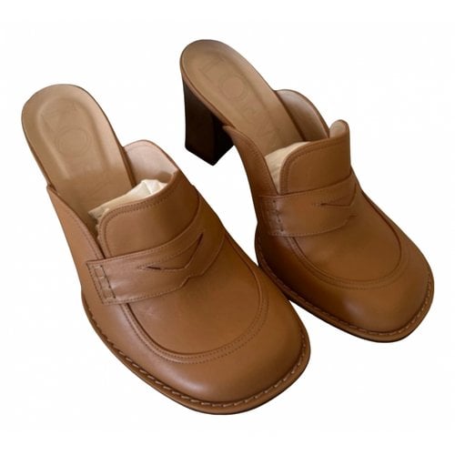 Pre-owned Loewe Leather Mules In Camel