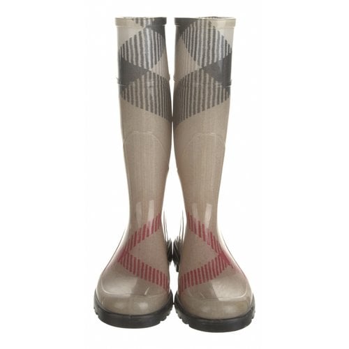 Pre-owned Burberry Wellington Boots In Beige