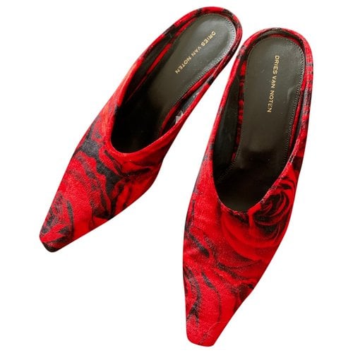 Pre-owned Dries Van Noten Velvet Sandals In Red