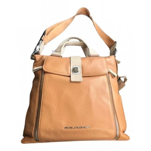 Pre-owned Piquadro Leather Handbag In Camel