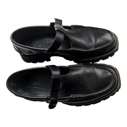 Pre-owned Hereu Leather Flats In Black